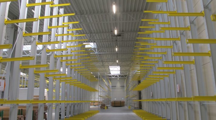 EN PORTE-À-FAUX (À SUPPORTS) 4