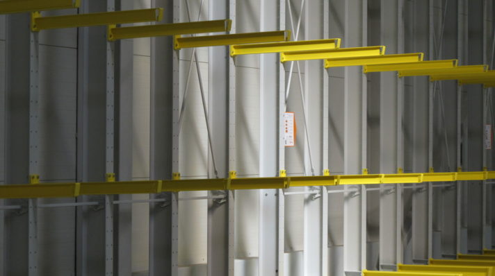 EN PORTE-À-FAUX (À SUPPORTS) 1